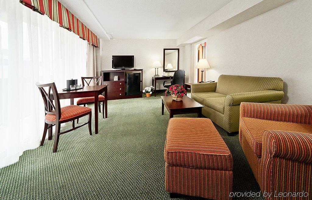 Holiday Inn Rosslyn At Key Bridge อาร์ลิงตัน ภายนอก รูปภาพ