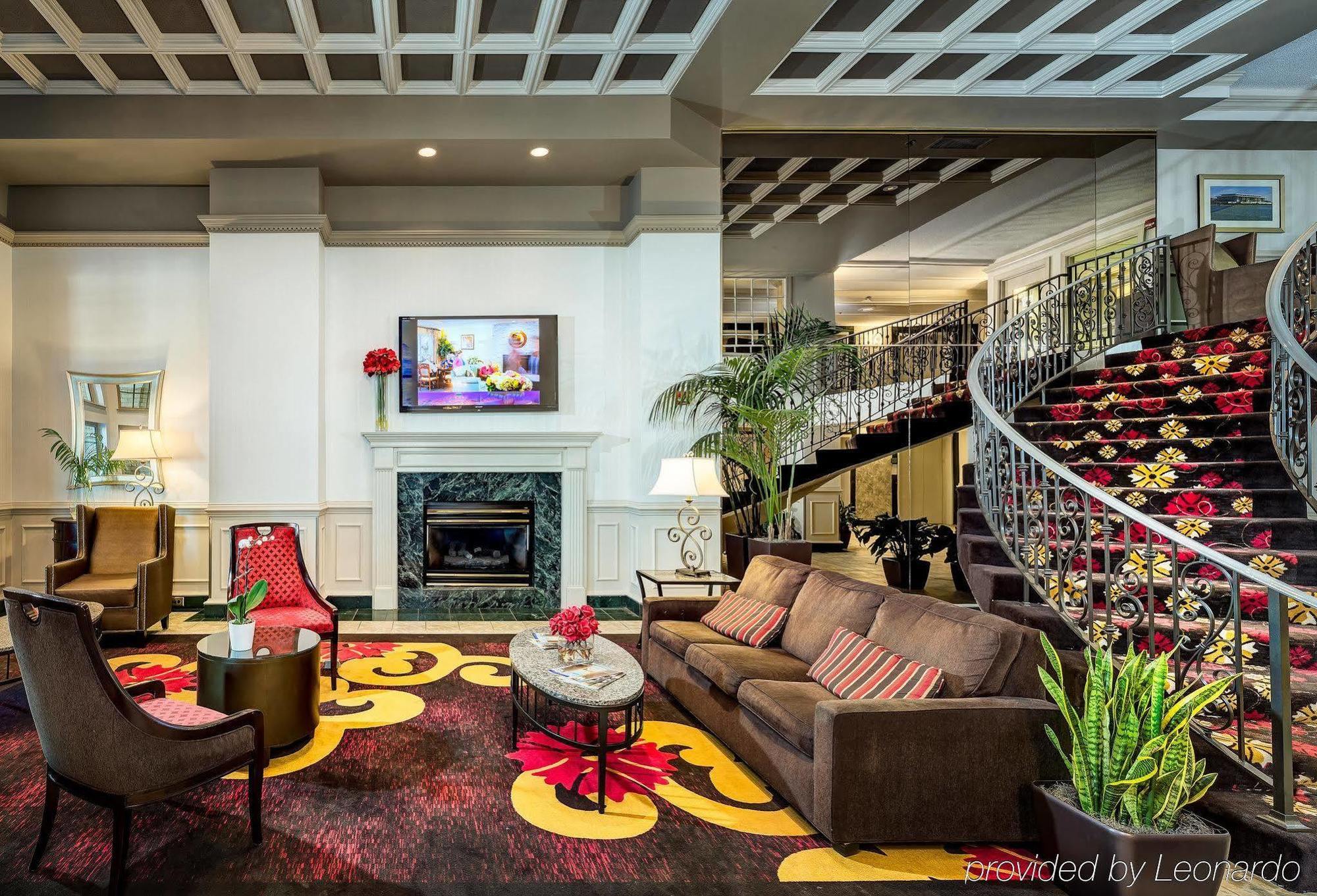 Holiday Inn Rosslyn At Key Bridge อาร์ลิงตัน ภายนอก รูปภาพ